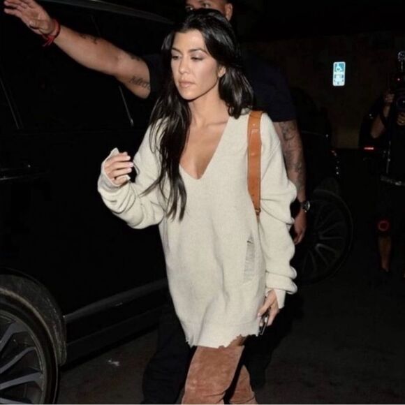 Helmut Lang Wool and Cashmere Oversized Distressed V-Neck Sweater Size Large - Picture 16 of 16